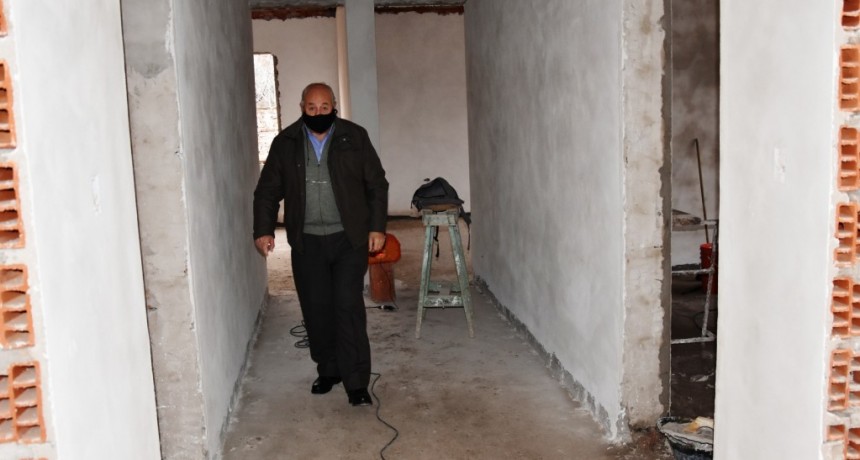 Tres Lomas: Continúa la Construcción de nuevas aulas en el Centro Universitario 