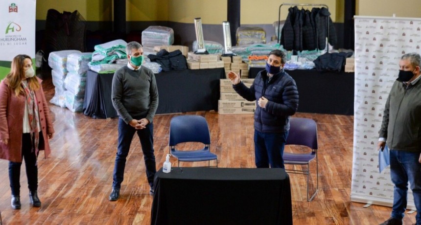 Zabaleta y Arroyo firmaron un convenio para reforzar la asistencia a niños y jóvenes de Hurlingham 