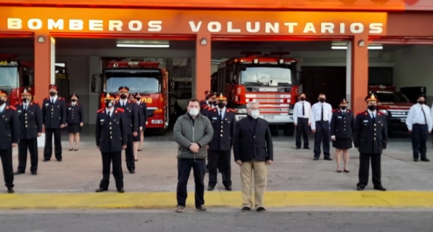 Gral. Villegas: Reconocimiento a los Bomberos Voluntarios en su día