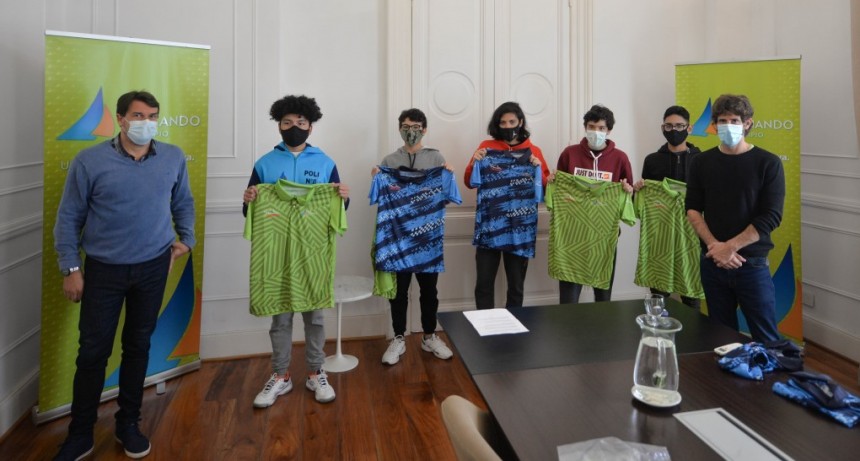 San Fernando: Juan Andreotti recibió a jóvenes tenistas que representarán al distrito en los Juegos Bonaerenses 