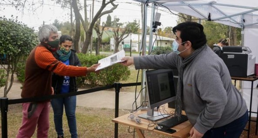Pilar: Conectados sigue presente en las plazas de todo el partido