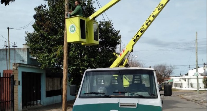 Merlo: Reparación y renovación de luminarias del partido