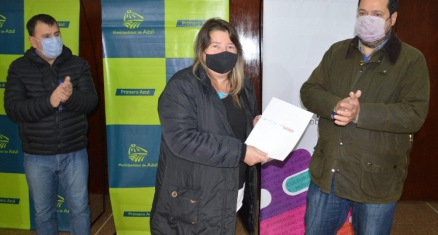 Azul: Más instituciones se suman a promover la inscripción a la vacunación contra el COVID