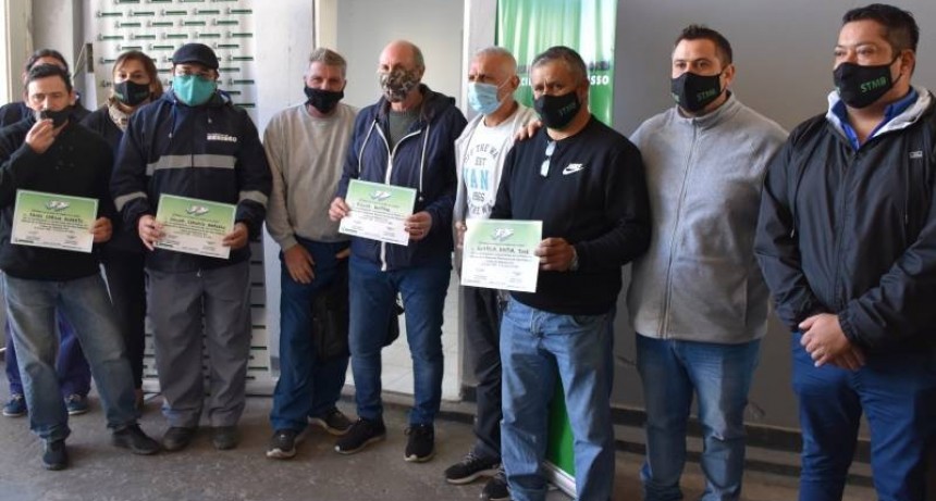 Berisso: Homenaje a los veteranos de Guerra por parte del Sindicato de Trabajadores Municipales