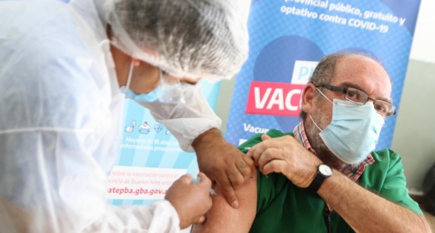 Pilar: Cien mil vacunados en el distrito contra el covid-19