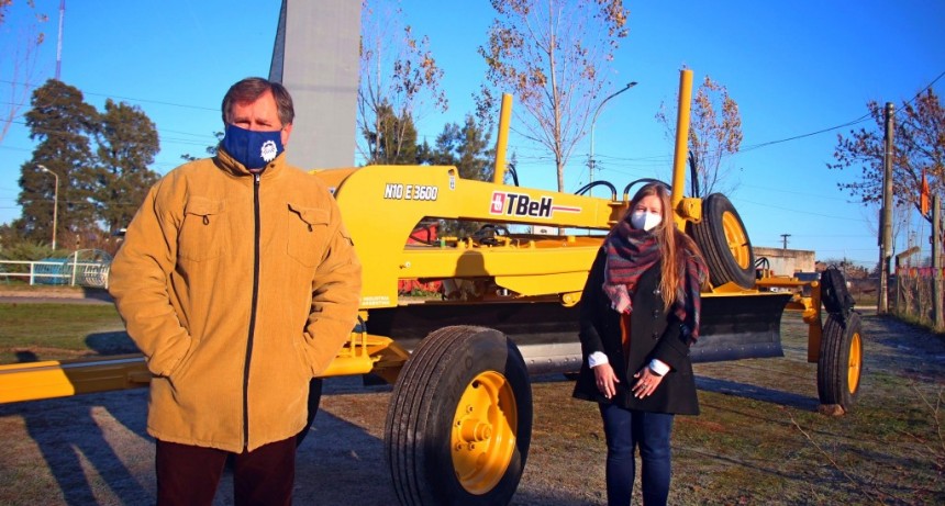 Suipacha: La Municipalidad adquirió maquinaria para mejoramiento vial