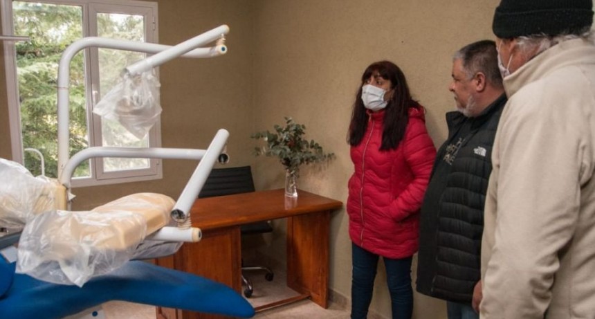 Tandil: Karina Moyano y Octavio Argüello, dirigentes del partido CET, recorrieron instituciones de base