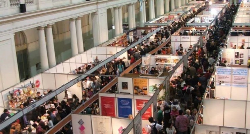 La Plata: Más de 25 mil personas ya visitaron la Feria del Libro 