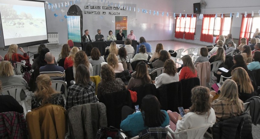 Monte Hermoso: El Municipio recibió a más de 60 inspectores de educación de la Región 22