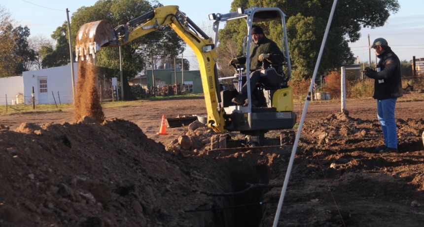 Lobería: El Municipio extenderá la red cloacal y la apertura de las calles en el distrito 