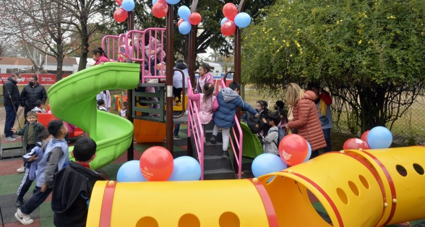 Tigre: Julio Zamora inaugur&oacute; los nuevos juegos del Jard&iacute;n de Infantes N&deg; 931 en el Talar