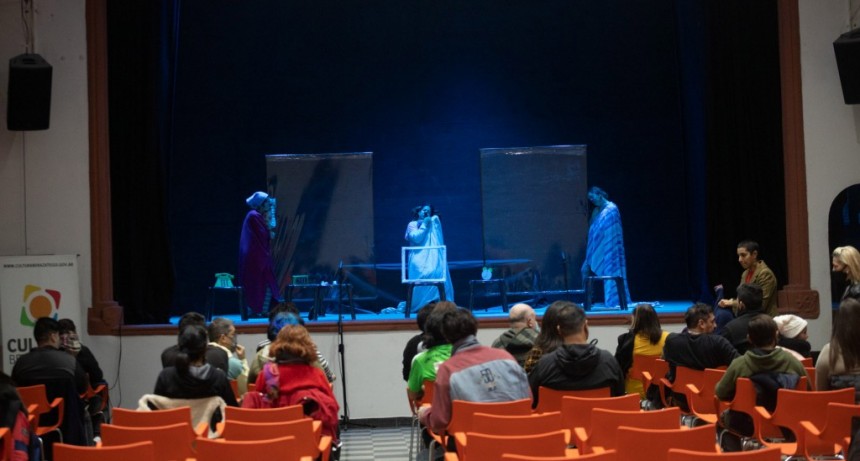 Berazategui: La obra de teatro Clown “Domingo” se presentó en La Humanitaria 