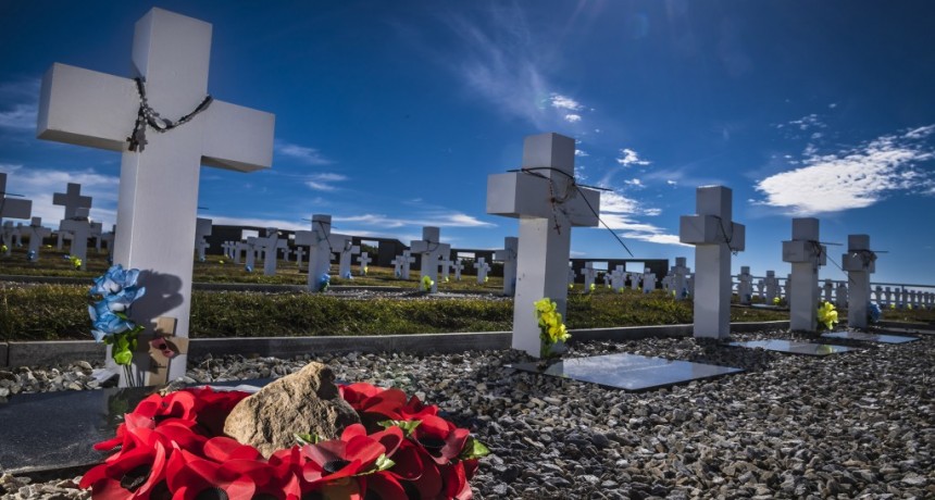 Ituzaingó: La muestra “En mis ojos, Malvinas” llega al Museo Histórico y a la Galería de Arte 