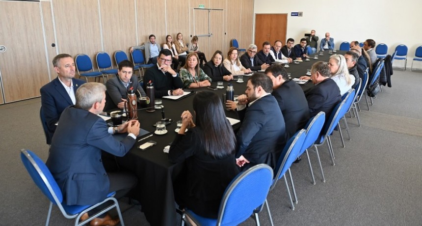 Frigerio se reunió con legisladores provinciales de Juntos por Entre Ríos