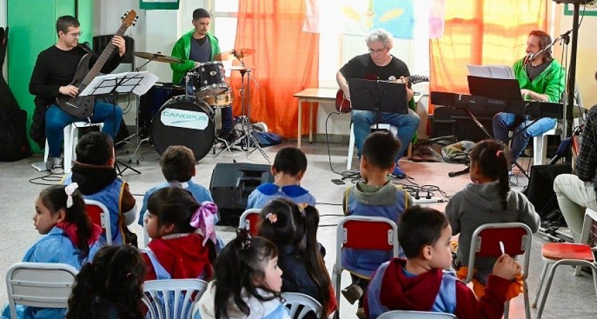 Esteban Echeverría: El Ensamble Musical brindó un concierto en el Centro de Atención Integral de El Zaizar