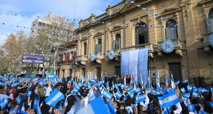 Mercedes: Se viene la “Promesa a la bandera”