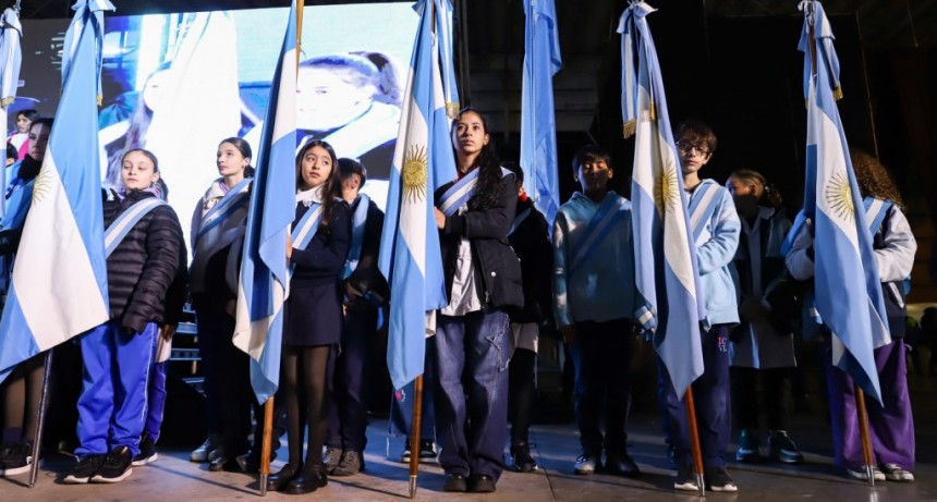 Vicente López: Más de 1500 chicos realizaron la promesa de lealtad a la bandera en Tecnópolis