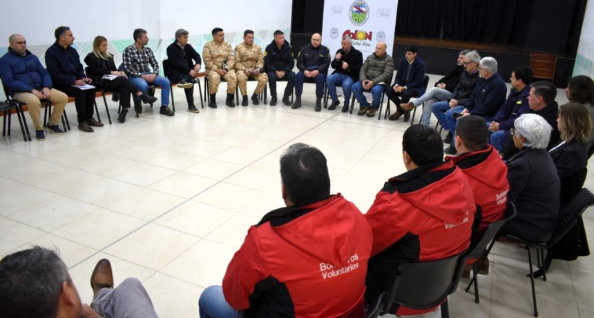 Col&oacute;n (ER): Walser se reuni&oacute; a la Junta de Defensa Civil para actualizar protocolos y fortalecer la prevenci&oacute;n ante posibles eventos clim&aacute;ticos