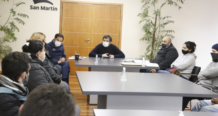 San Martín: El intendente Fernando Moreira entregó microcréditos a cooperativas locales 