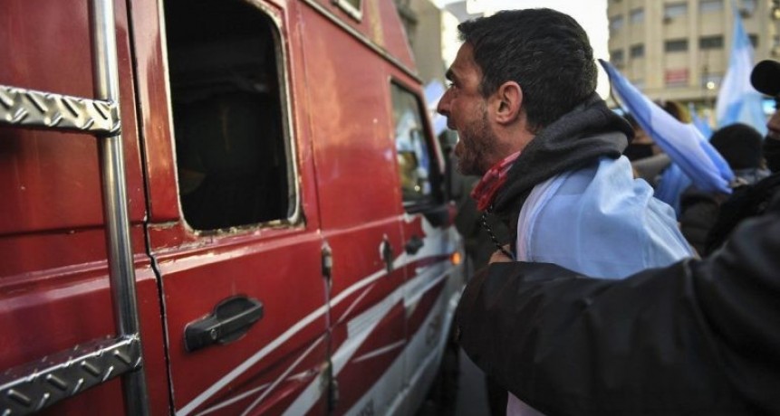 Comunicado del Sind. Trab. Pasivos de Merlo: “Odio y la violencia de clase”