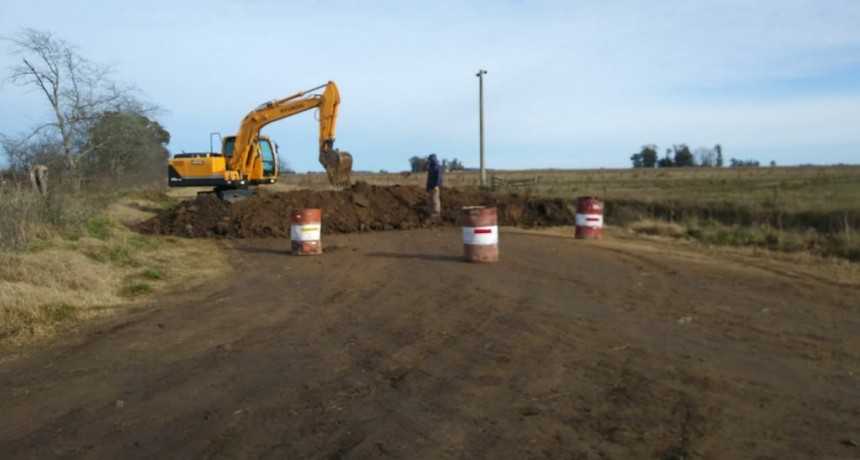 Tandil: El Municipio reforzó cortes en caminos rurales que conectan con Ayacucho 