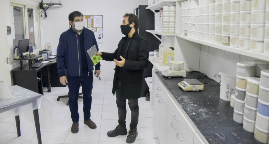San Martín: Fernando Moreira visitó la empresa Vadex que se reconvirtió durante la pandemia 