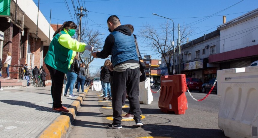 Hurlingham: Implementan nuevo sistema de señalización para garantizar el Distanciamiento Social 