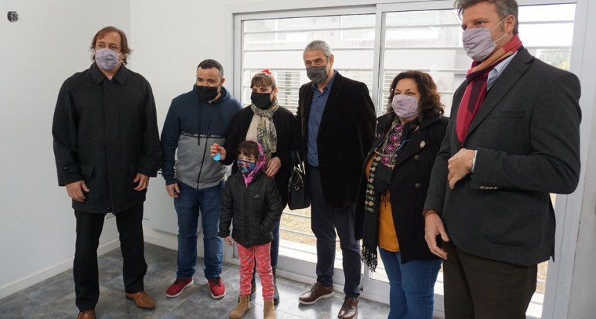 Merlo: Familias merlenses recibieron sus viviendas del Plan Casa Propia 