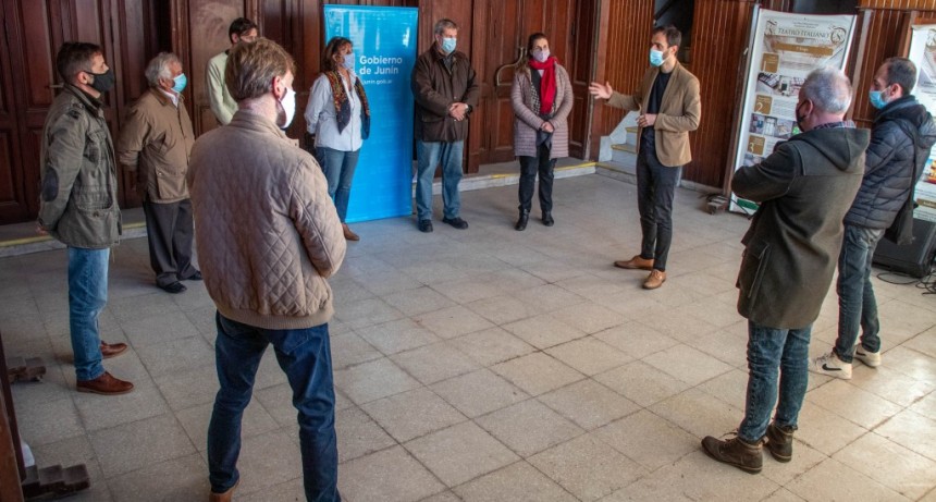 Junín: Petrecca anunció la restauración y puesta en valor del Teatro Italiano