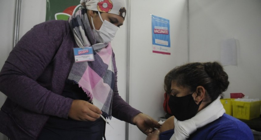 E. Echeverría: El distrito superó las 188 mil dosis aplicadas contra el COVID-19 