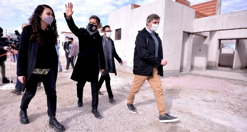 Saavedra: El Gobernador Axel Kicillof visitó el distrito