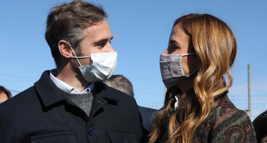 Pilar: Achával acompañó a Fernández y Kicillof en el primer acto del Gobierno en campaña