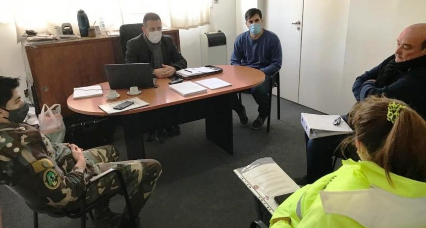 Lezama: Encuentro de trabajo en torno a la actividad tur&iacute;stica del distrito