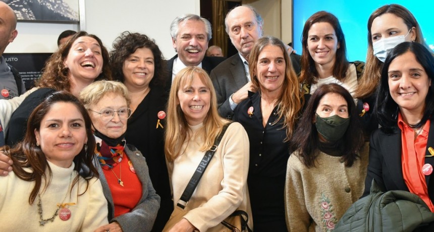 Alberto Fernández promulgó las leyes de VIH y Oncopediatría, que amplían derechos y cambian el paradigma de atención