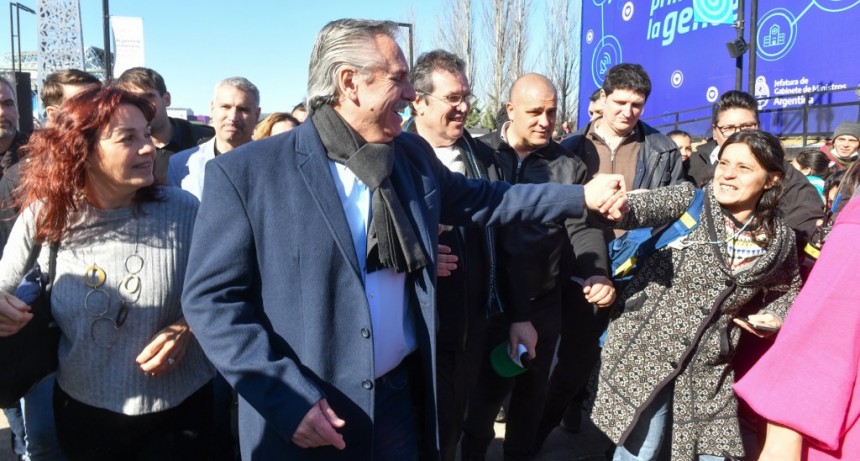 Alberto Fernández: “Cada vez que invertimos en ciencia, técnica y educación, estamos invirtiendo en el futuro del país”