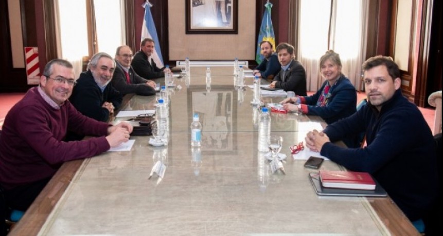 El Gobernador Kicillof encabezó una reunión de trabajo con intendentes