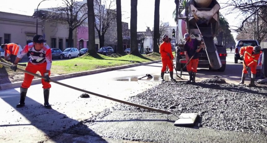 Luján: Se intensifican las obras de reconstrucción de pavimento en la zona céntrica