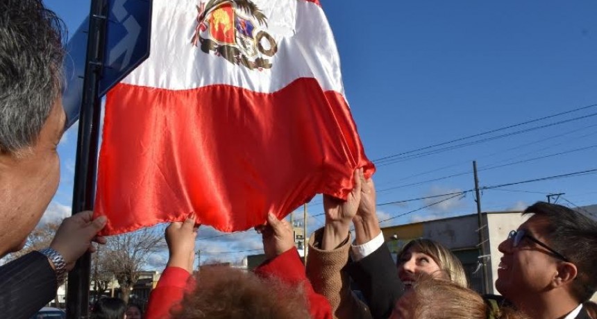 Berisso: Acto oficial por el 201º Aniversario de la Independencia del Perú 