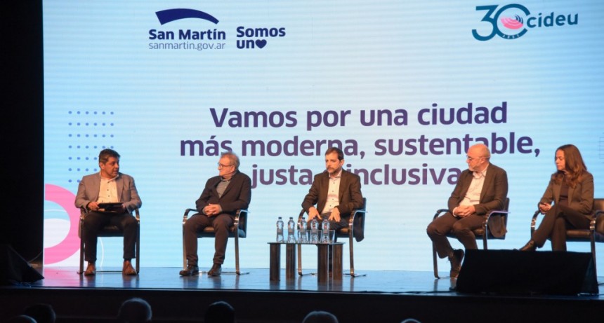 San Martín: Moreira encabezó el Seminario Internacional sobre Desarrollo Económico Local