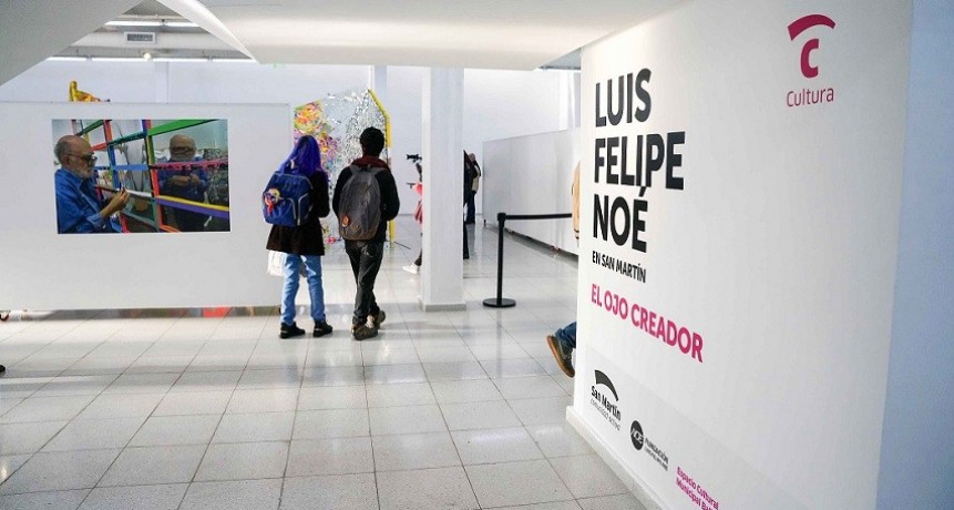 San Martín: La Municipalidad inauguró una gran muestra de Luis Felipe Noé