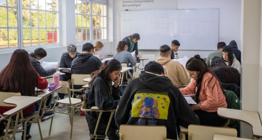 Berazategui: Continua la inscripción a las Diplomaturas del Programa PUENTES