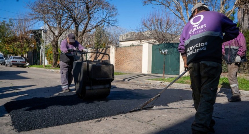 Quilmes: El Municipio continúa avanzando con las obras del Plan Integral de Bacheo