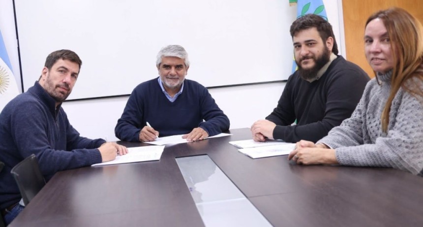 Mercedes: Ustarroz y Correa renuevan convenio por el Centro de Formaci&oacute;n Laboral N&deg; 401