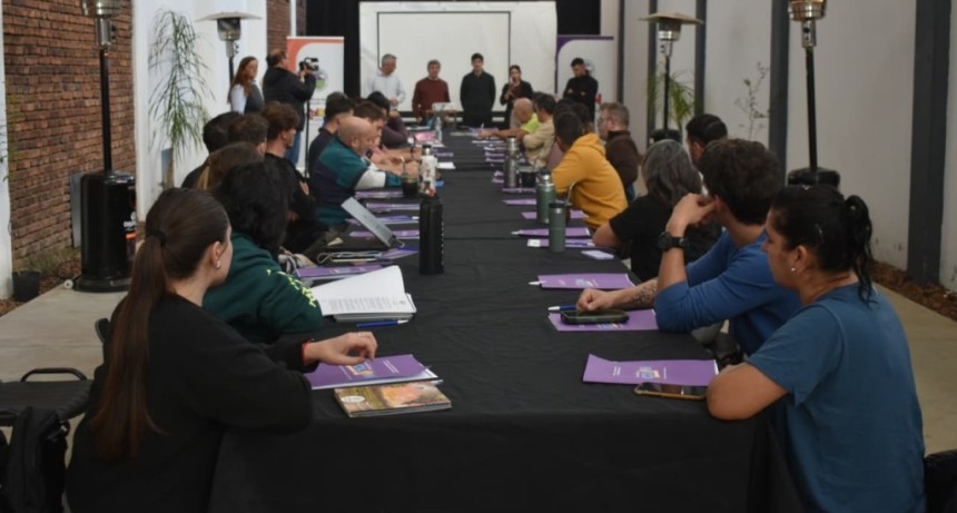Col&oacute;n (ER): La Municipalidad lanz&oacute; la edici&oacute;n 2026 del programa &ldquo;Incubadora Col&oacute;n Emprende&rdquo;