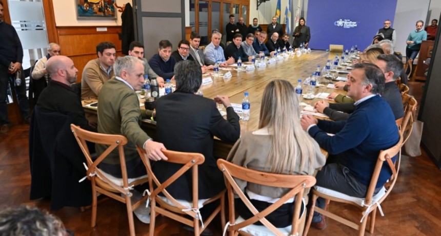 Chivilcoy: El Municipio entreg&oacute; subsidios a 31 instituciones deportivas