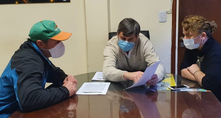 Henderson: Suscriben el contrato de la obra de techado del hospedaje de la Escuela de Educación Secundaria Agraria 