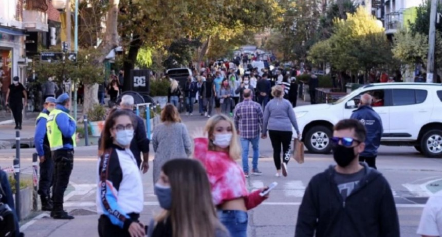 Mar del Plata: Montenegro habilita gimnasios con actividades de baja intensidad y ferias a cielo abierto  