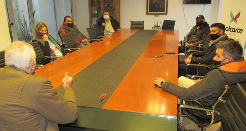 Balcarce: Reunión con remiseros por registros de viajes 