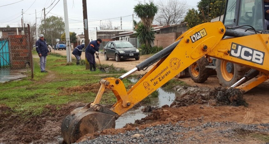 Zárate: Cáffaro anuncia licitaciones para el mantenimiento de la red vial y servicios sanitarios 