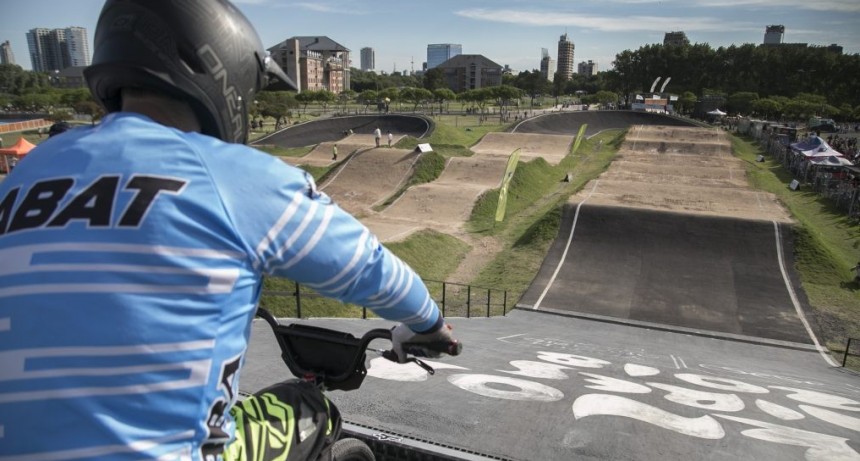 V. López: Pese al aumento de casos, el Municipio habilitó la práctica de BMX y Patín Carrera